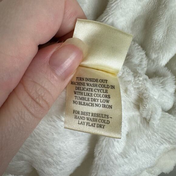 Dylan Womens Polka Dots Faux Fur Pullover in White Sz M | Comfy Cozy Casual Soft - Picture 11 of 15